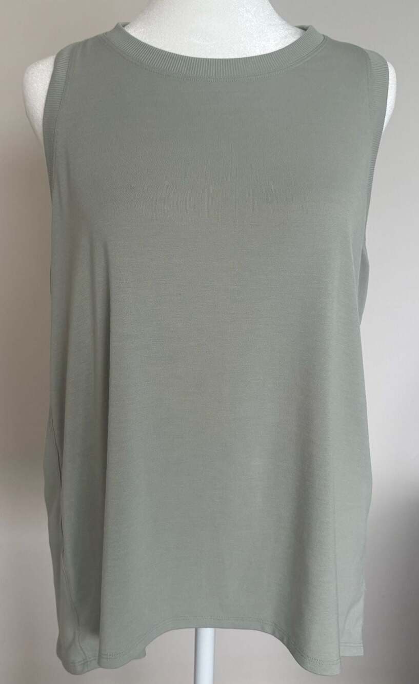 Athleta Women’s Medium Sage Green Racerback Tank Top Sleeveless Athleisure